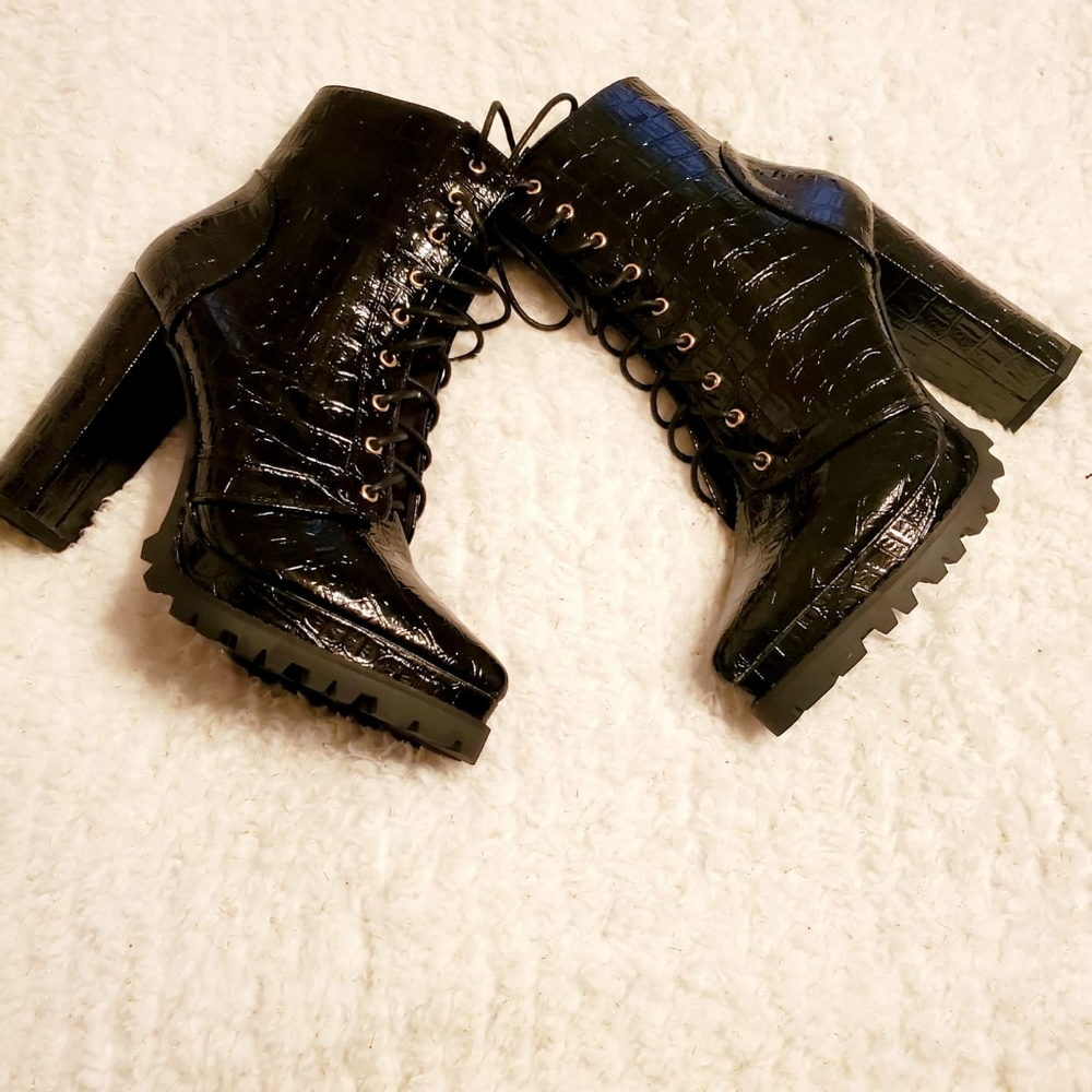 Women boots